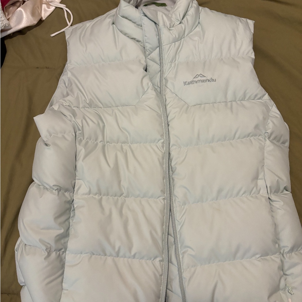 Kathmandu Puffer Vest. Mint Green Size Medium. Excellent Condition.